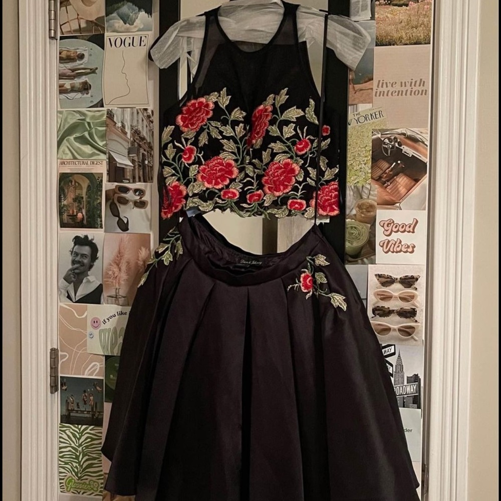 Women’s Two Piece Floral Homecoming/Short Prom Dress